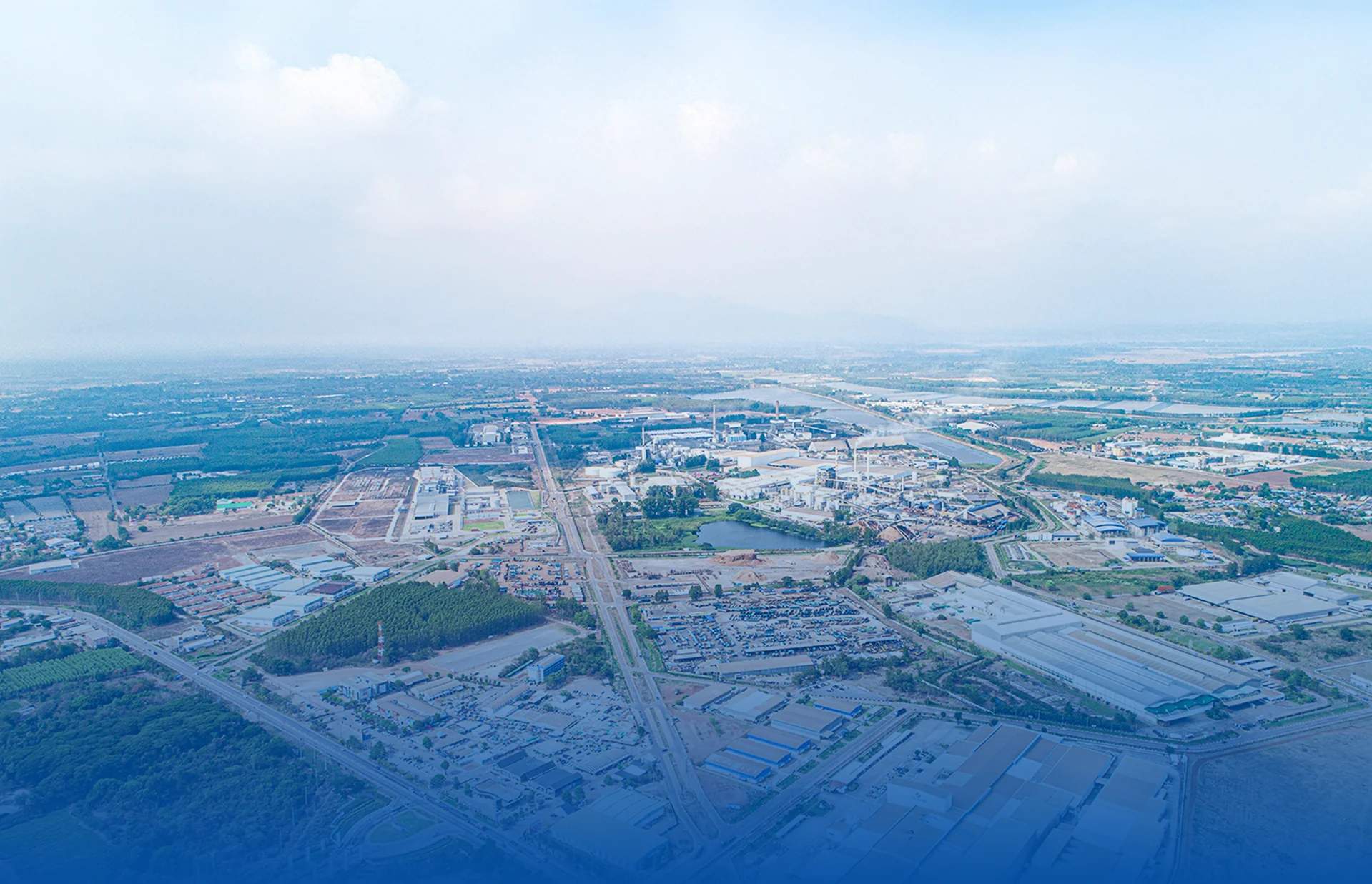 Page-banner image: ทำไมต้องเรา