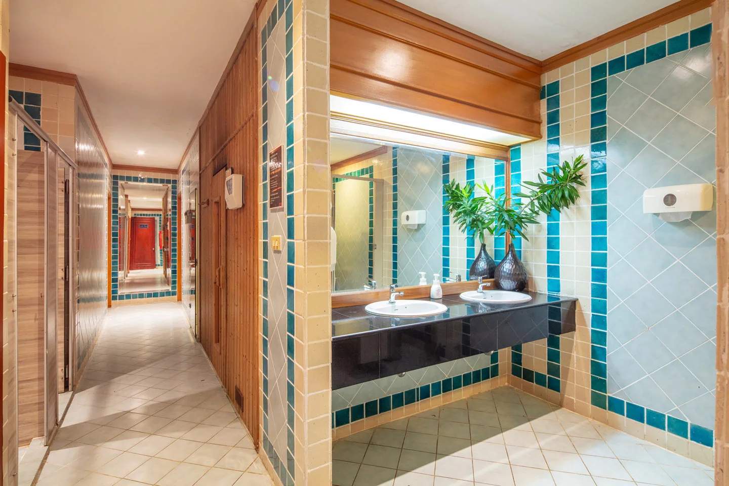 โรงแรมทวาราวดี